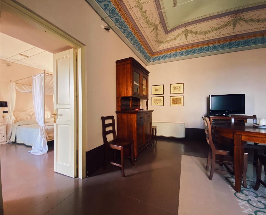 الشقق الفندقية إيسبيكافي  Palazzo Gambuzza المظهر الخارجي الصورة