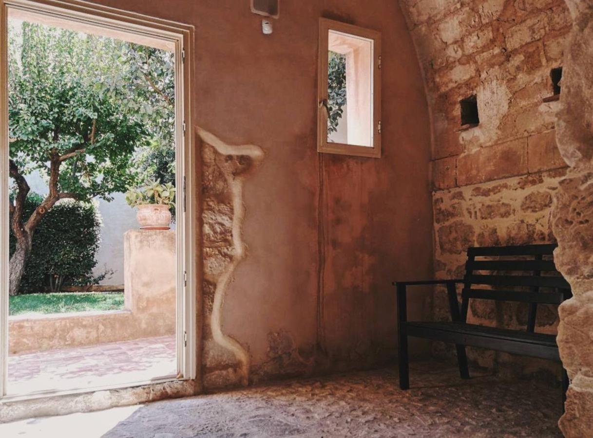 الشقق الفندقية إيسبيكافي  Palazzo Gambuzza المظهر الخارجي الصورة