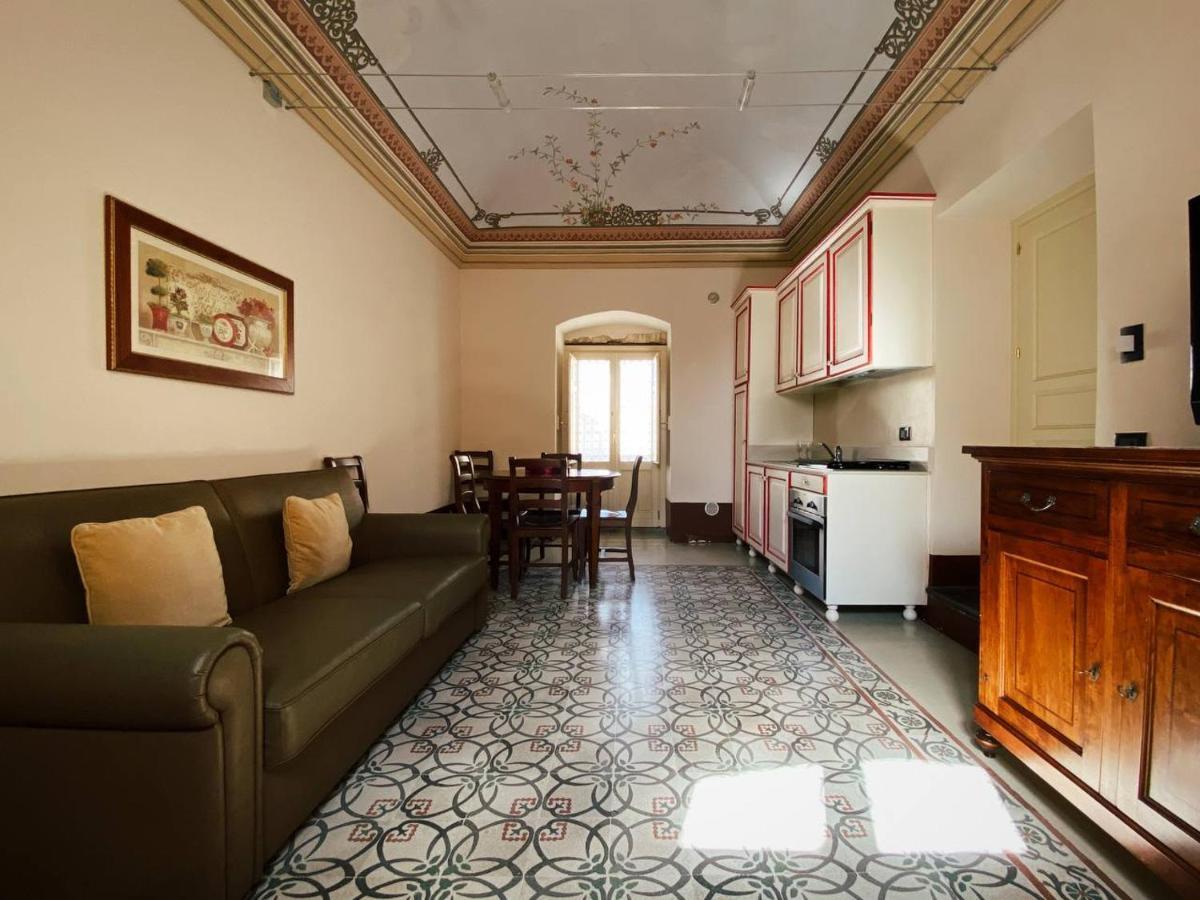 الشقق الفندقية إيسبيكافي  Palazzo Gambuzza المظهر الخارجي الصورة