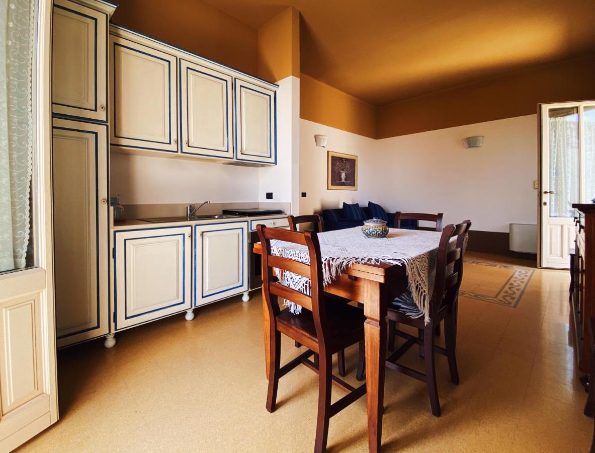 الشقق الفندقية إيسبيكافي  Palazzo Gambuzza المظهر الخارجي الصورة