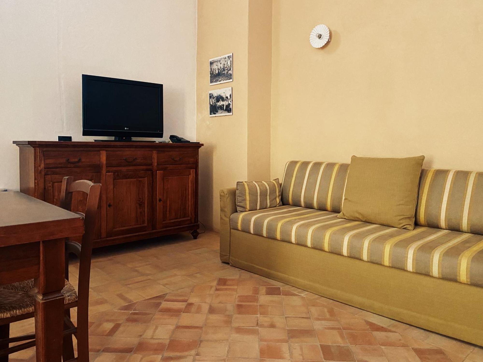 الشقق الفندقية إيسبيكافي  Palazzo Gambuzza الغرفة الصورة