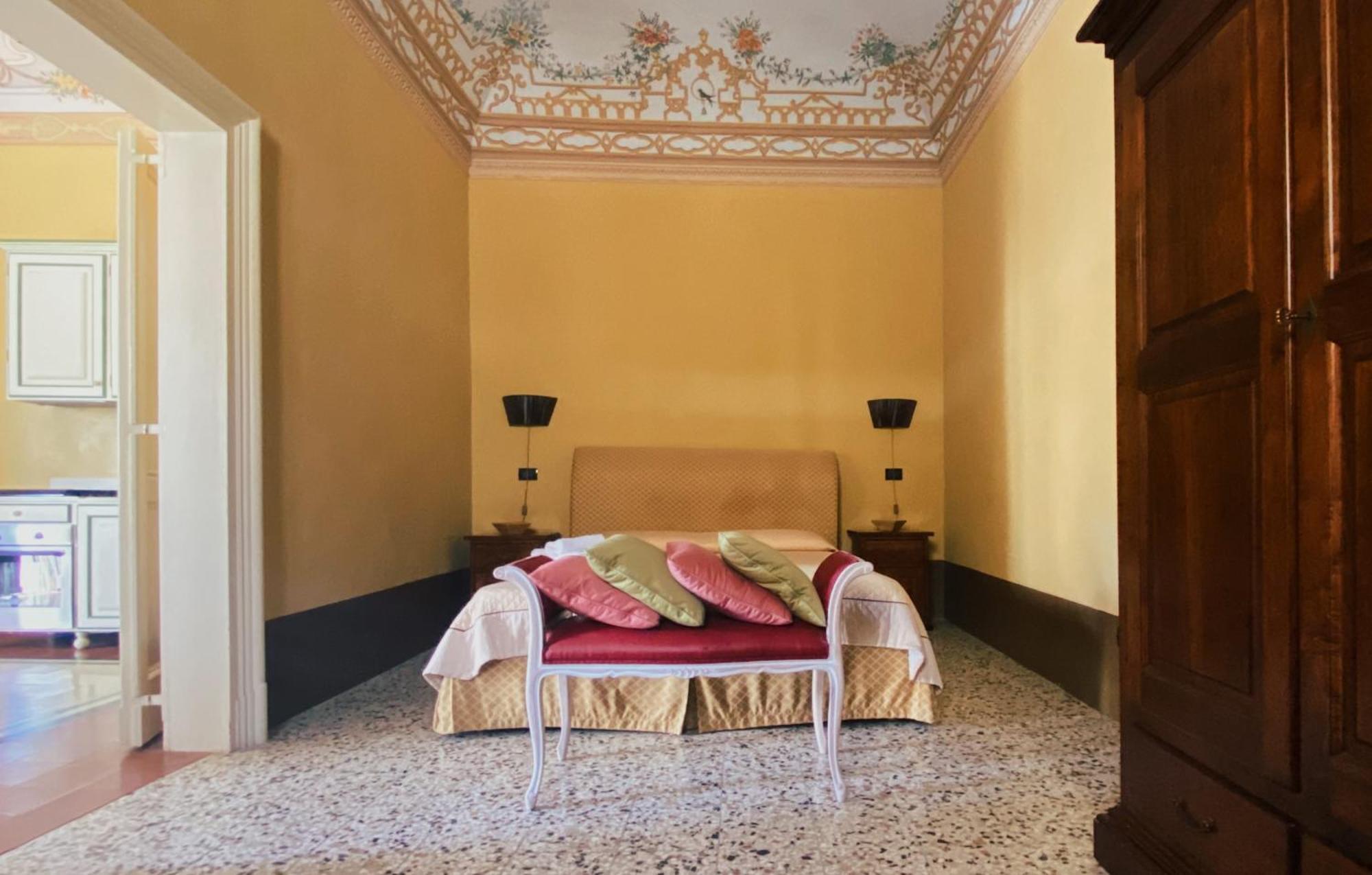 الشقق الفندقية إيسبيكافي  Palazzo Gambuzza الغرفة الصورة