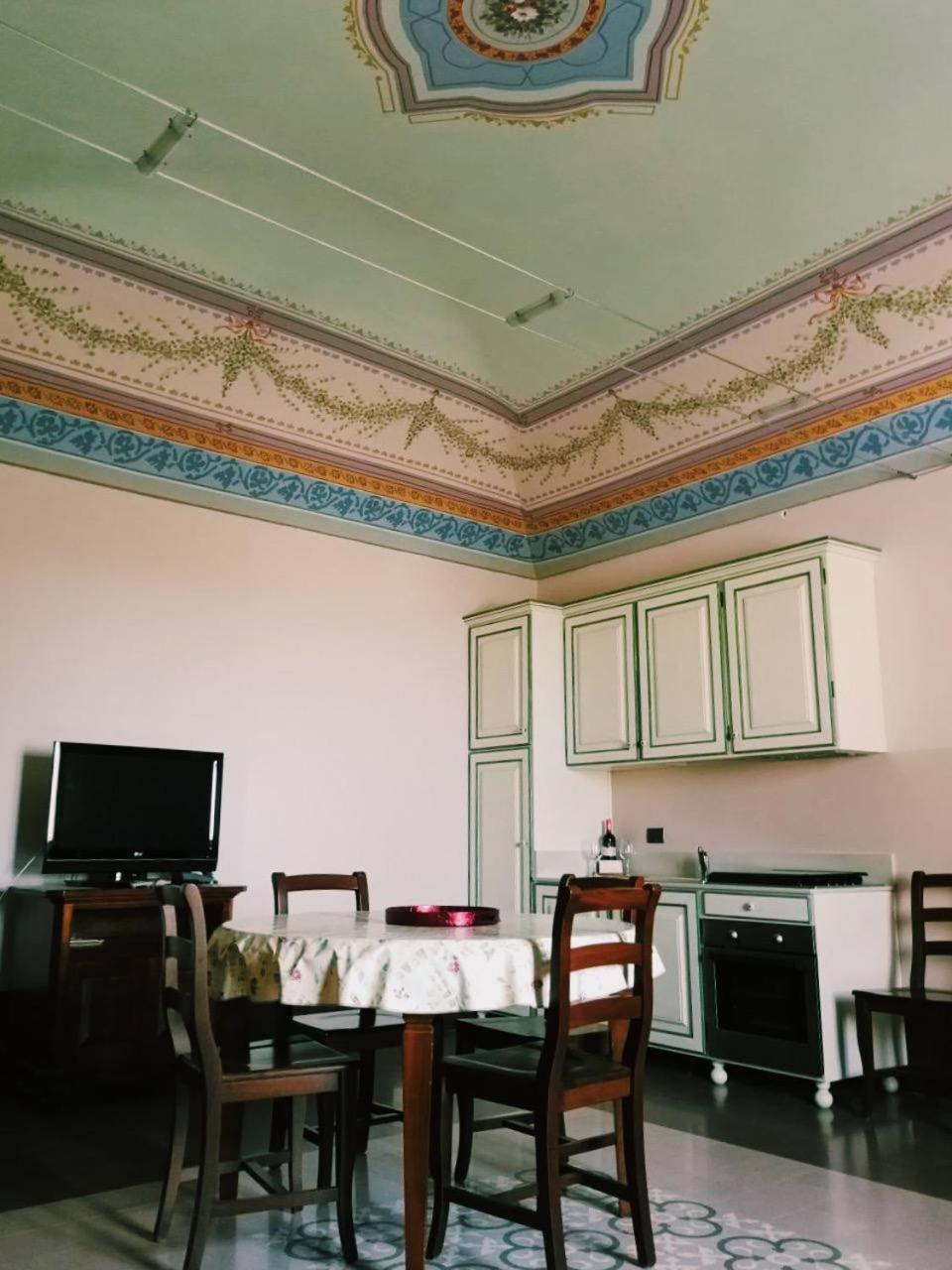 الشقق الفندقية إيسبيكافي  Palazzo Gambuzza المظهر الخارجي الصورة